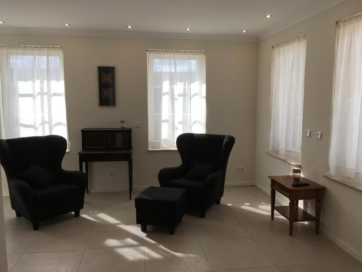 Grosszuegiges -ruhig Und Doch Zentral Apartment