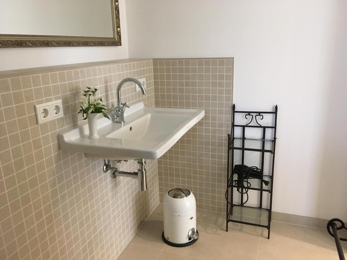 Grosszuegiges -ruhig Und Doch Zentral Appartement